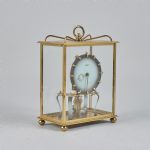 678247 Table clock